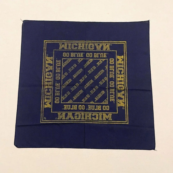 University of Michigan Wolverines Go Blue Bandana - Picture 9 of 14